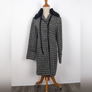 Kenzie Black and White Tweed Coat Size 8